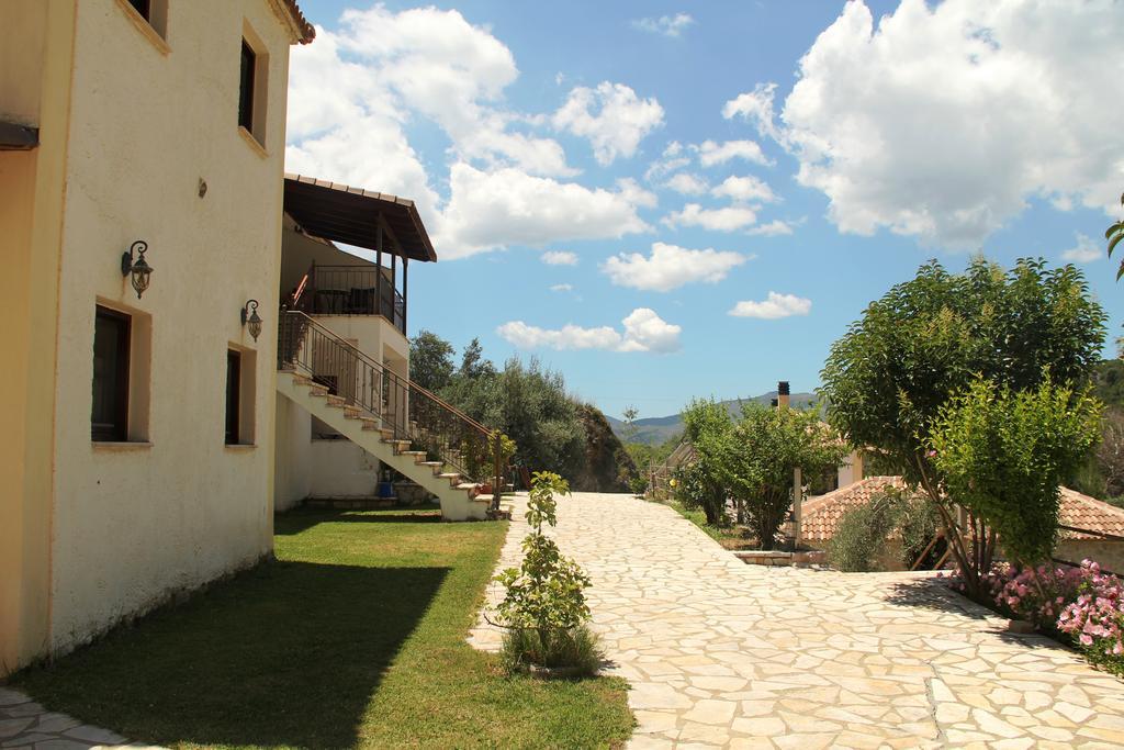 Piges Hotel Glyki Exterior foto