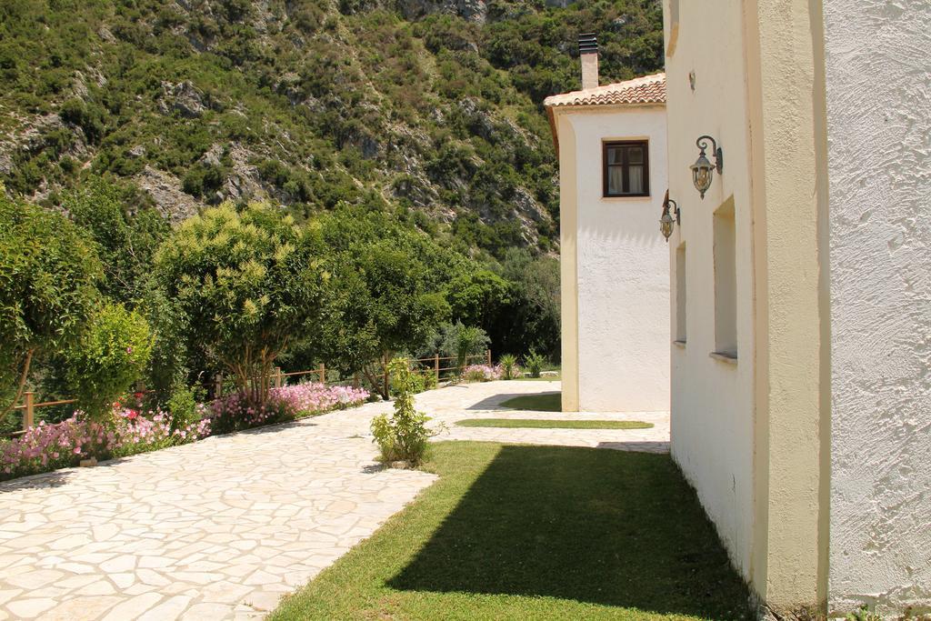 Piges Hotel Glyki Exterior foto